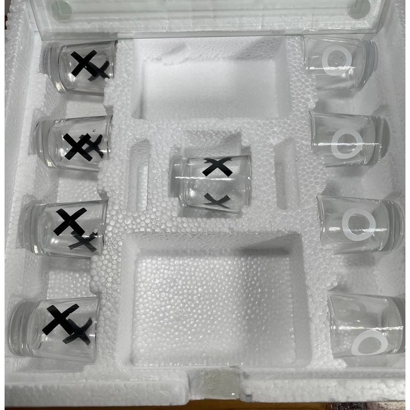 𝅺CRAFTED Imports Glass Tic Tac Toe Shot Glass Drinking Game 10 Piece Set *NEW* - Picture 6 of 8